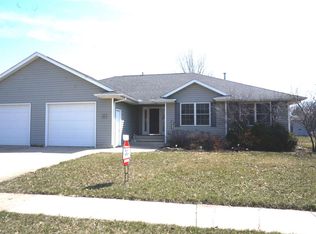 680 Neptune St, Geneseo, IL 61254