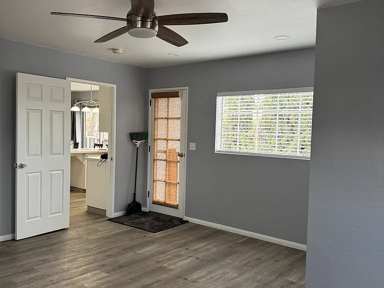 230 Arran Ave #2 — Photo 11