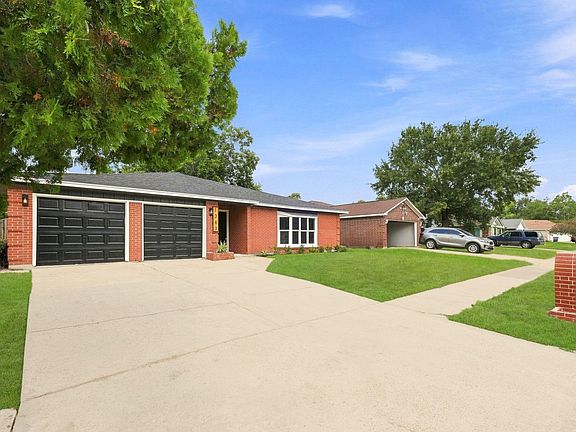 5th image of 1343 Littleport Ln