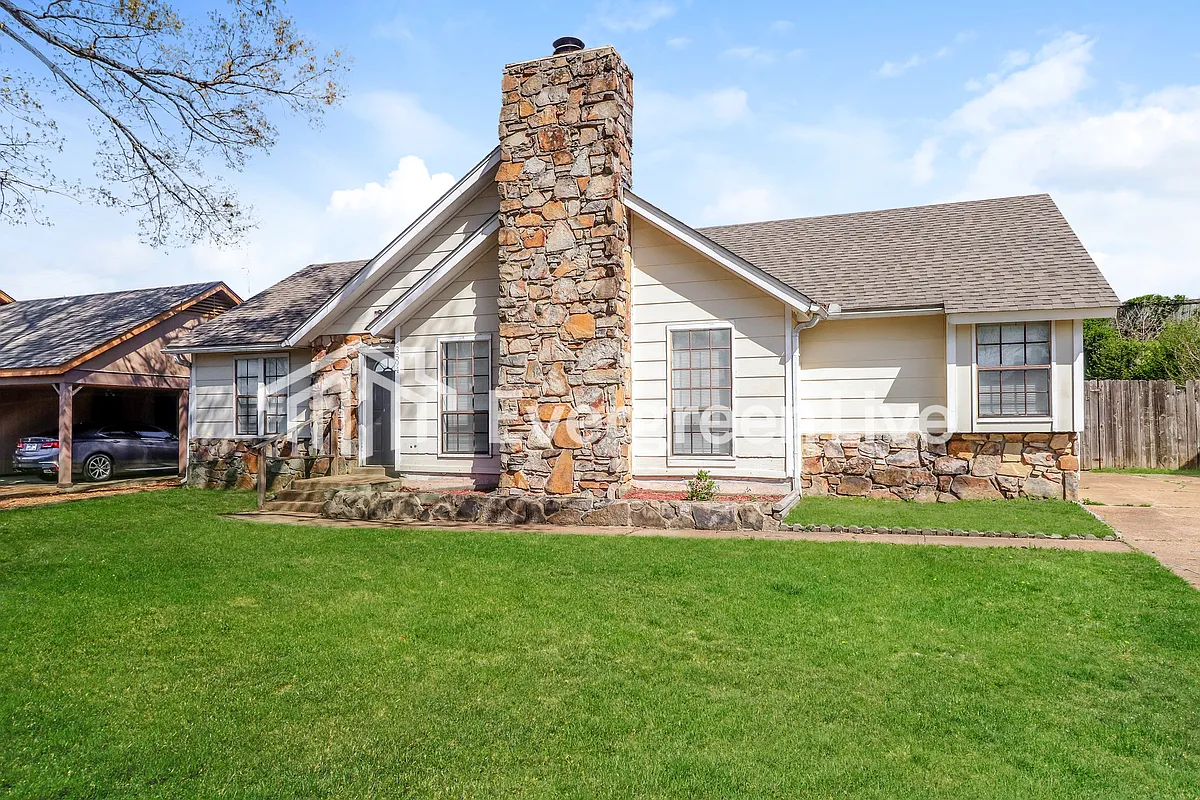 Building Photo - 3594 Kirby Terrace Dr