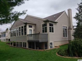 18 Hidden Ridge Trl, Jackson, MI 49203