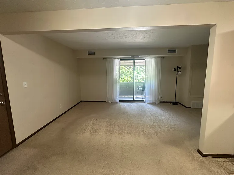 1640 Cedarwood Dr #331 — Photo 2