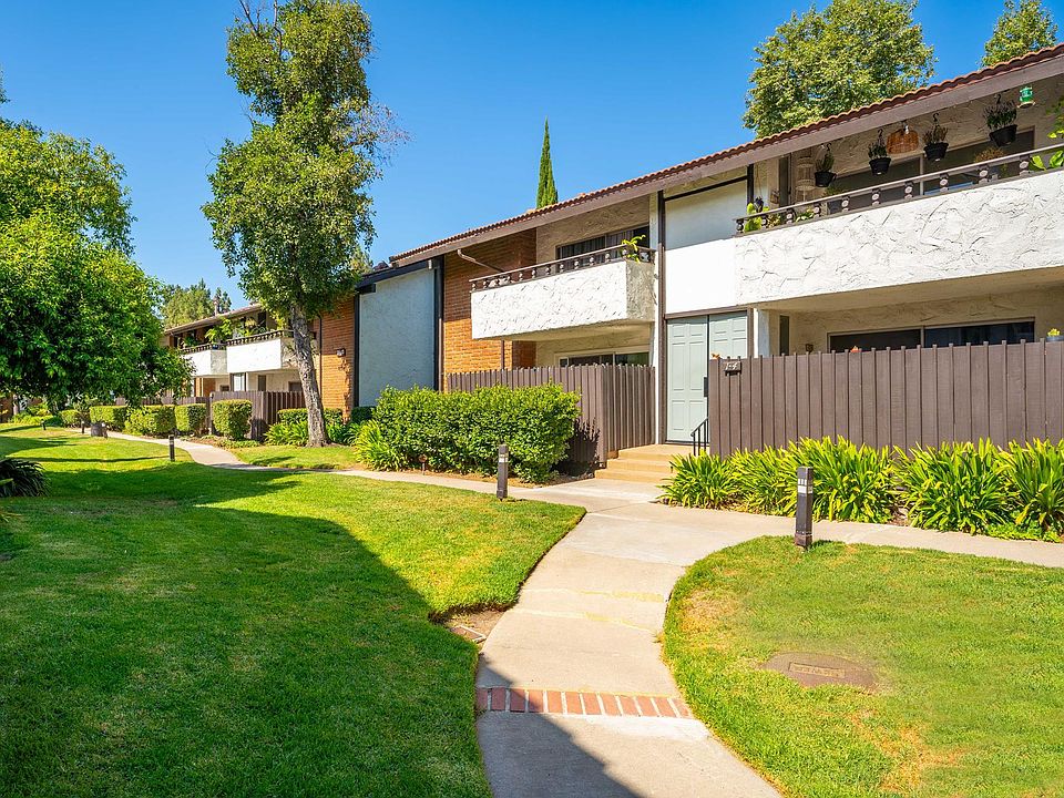 1st image of 31552 Agoura Rd Unit 4