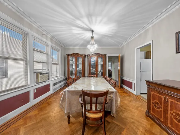 1074 East 12th Street image 2 of 6