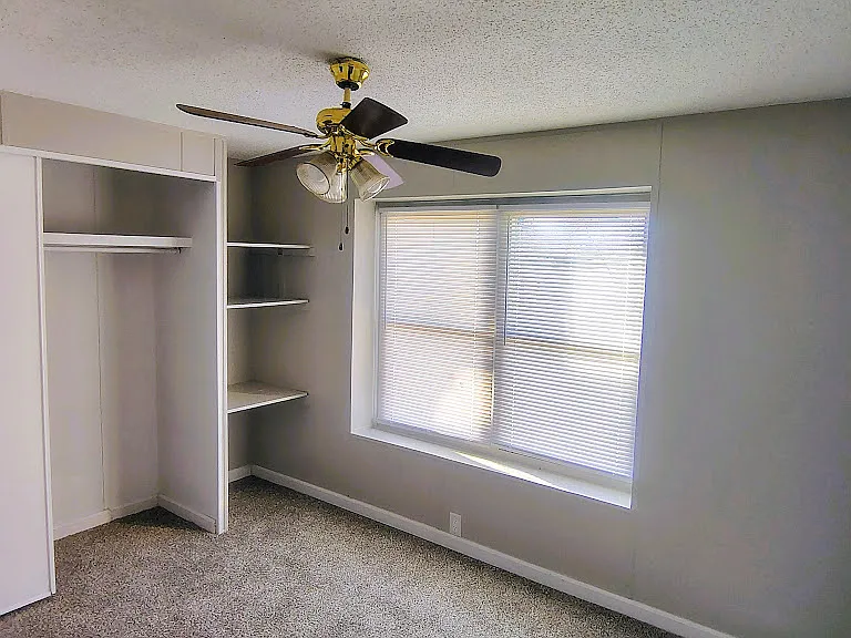 1900 Harper Dr #31 — Photo 9