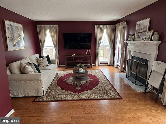 2nd image of 412 Spry Island Rd
