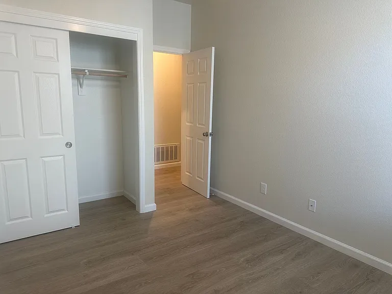 660 Fox Pointe Rd — Photo 8