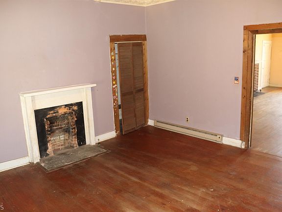 4th image of 225 S General Daniel Avenue