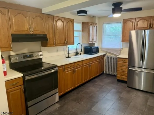 5 Vannatta Pl #2, Belvidere, NJ 07823