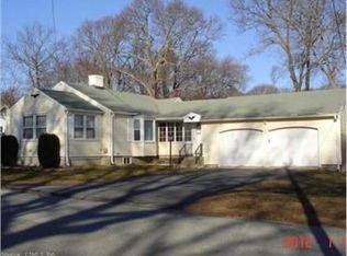 23 Nehantic Dr, Niantic, CT 06357