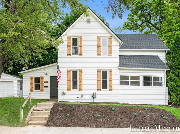 801 Coldbrook St NE, Grand Rapids, MI 49503