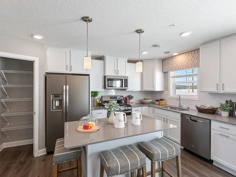 9513 Bridle Way — Photo 7