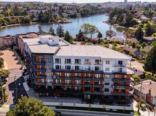 1075 Tillicum Rd #505, Esquimalt, BC V9A2A4