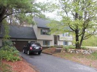 6 Trowbridge Dr, Merrimack, NH 03054