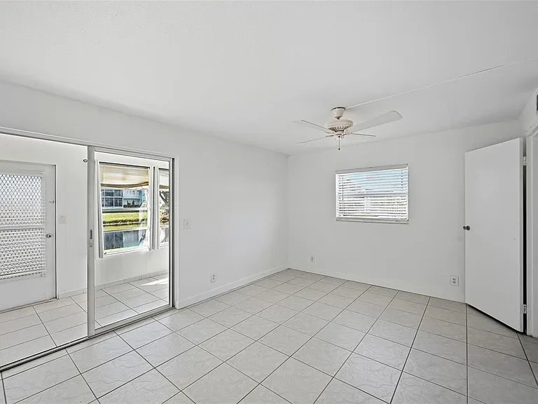 451 Monaco Park #J — Photo 13