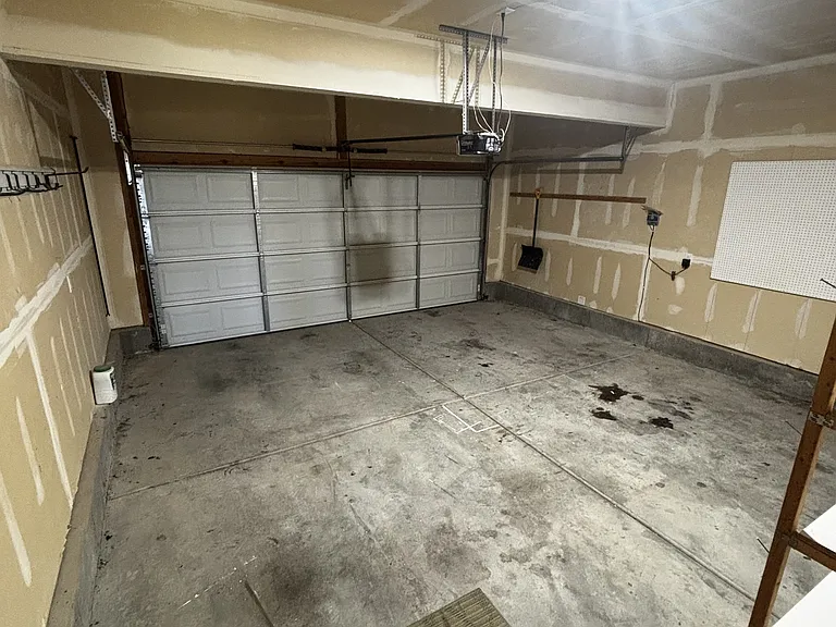 2431 E Ox Yoke Dr — Photo 24