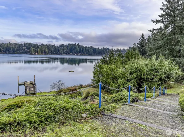 924 Shorewood Drive #C28, Bremerton, WA 98312