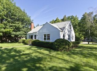 221 Dodson St, Geneva, IL 60134