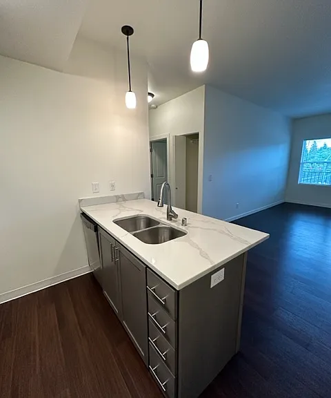 The Lavonne Apartments — Photo 27
