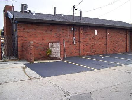 3rd image of 6535 W Fond Du Lac Ave