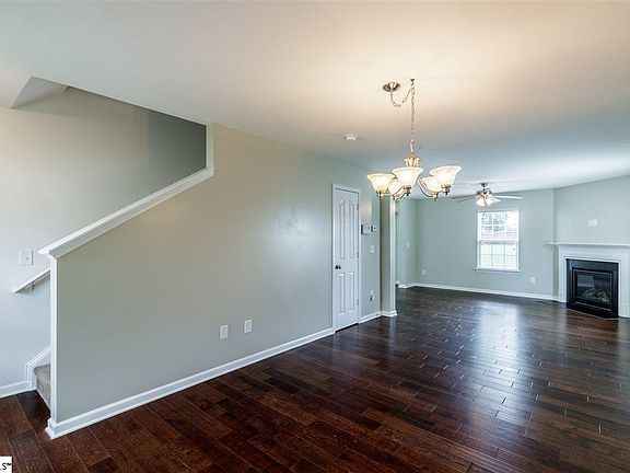 4th image of 248 Harlequin Dr
