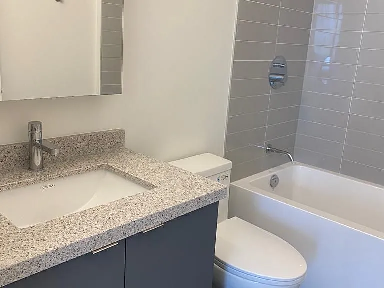 8868 Yonge St #1808E — Photo 14