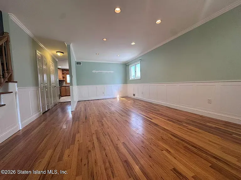 483 Barlow Ave — Photo 5