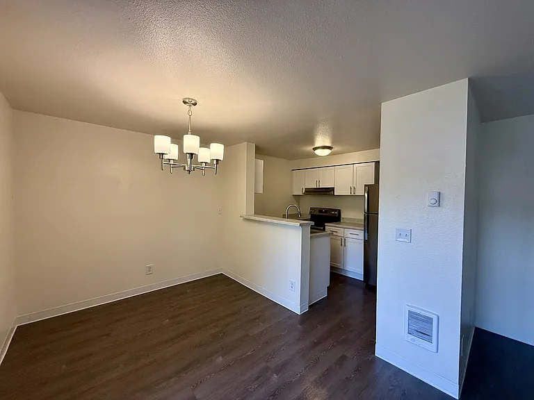 Forest Grove Apartments — Photo 8