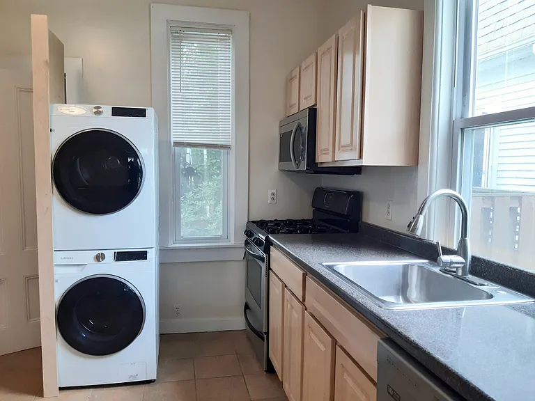 Kitchen_Washer/Dryer
