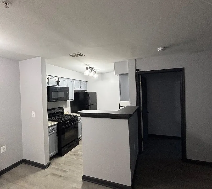 8961 Town Center Cir #103