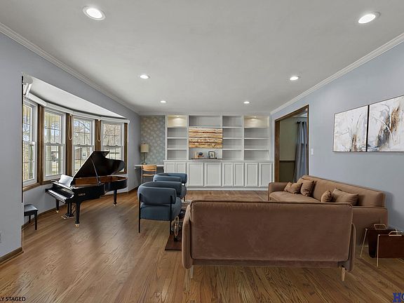 2nd image of 5822 Fieldcrest Way