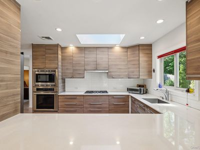 12 Manning Road, Glen Cove, NY, 11542