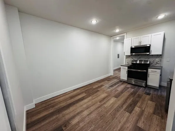 151 Bergen Avenue image 2 of 12