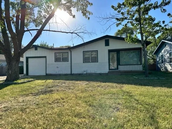 3045 S Vine St, Wichita, KS 67217
