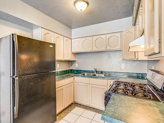 5th image of 3212 Voss Dr