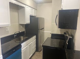 6332 Caenen Lake Rd #G, Shawnee, KS 66216