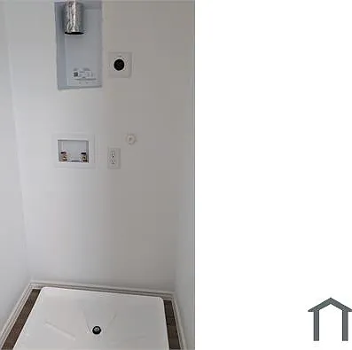 1508 Silver Oak Ln — Photo 10