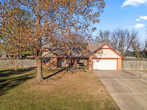 9706 N 112th Ave E, Owasso, OK 74055