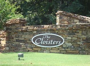 102 Canterbury Ct, Lagrange, GA 30241