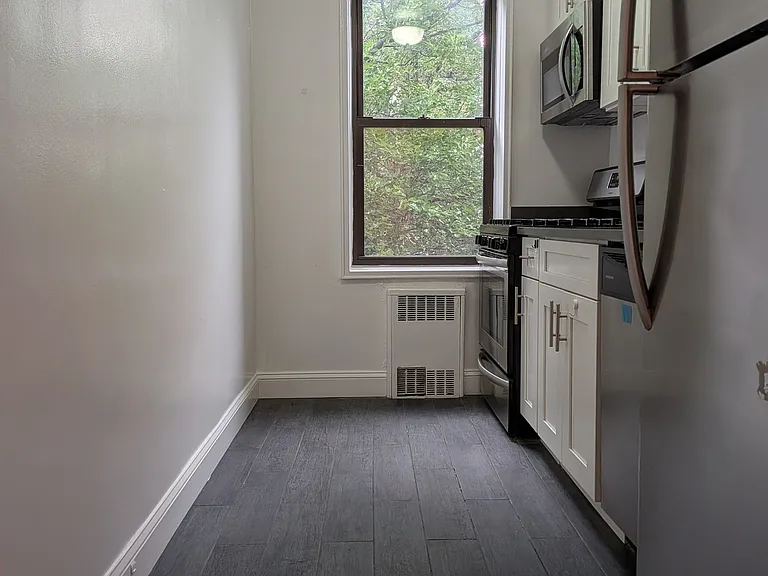 64-00 Saunders St #5K — Photo 3