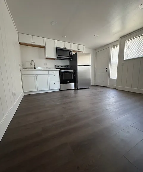 720 Brighton Ave #9 — Photo 9
