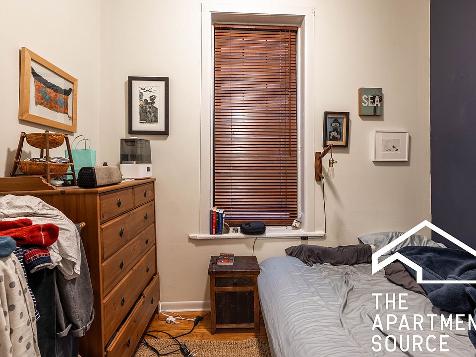 1st image of 1627 N Winchester Ave APT 1F