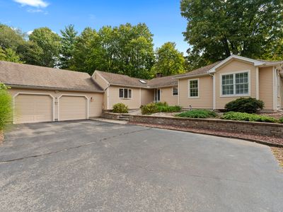 9 Meadow Lane, Farmington, CT, 06032