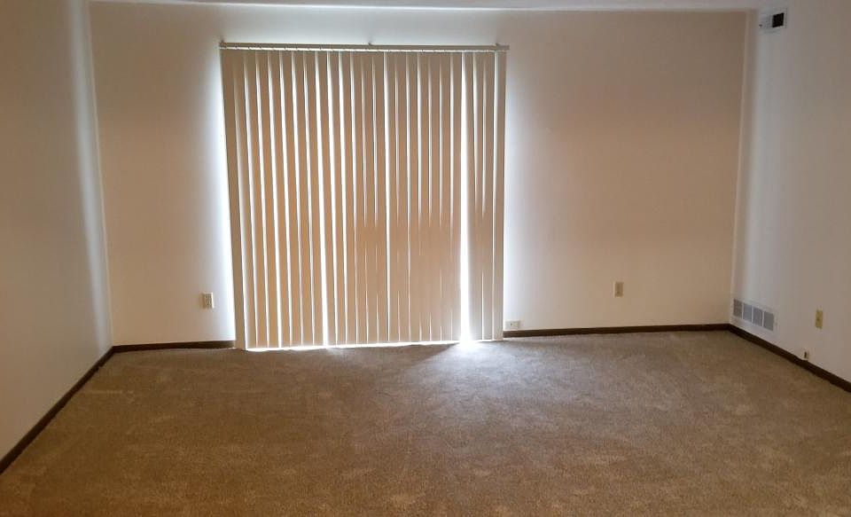 2nd image of 1791 Hampton Knoll Dr