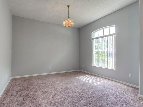 4th image of 5408 Chenault Pl