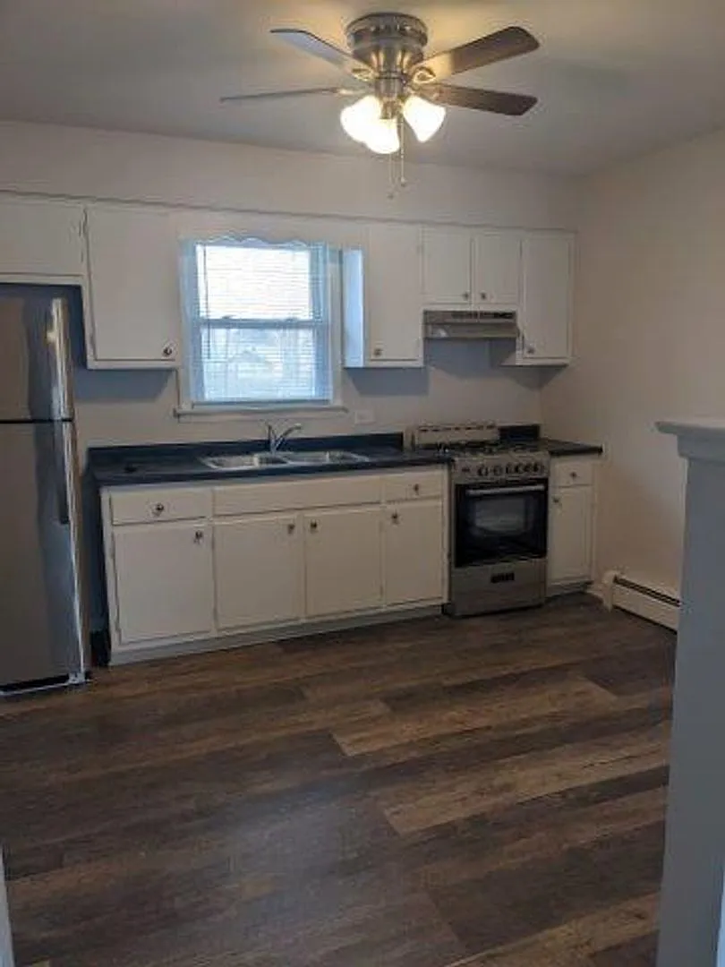 Building Photo - 620 Kungs Way