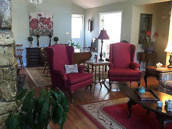 Living Room/Dining Room