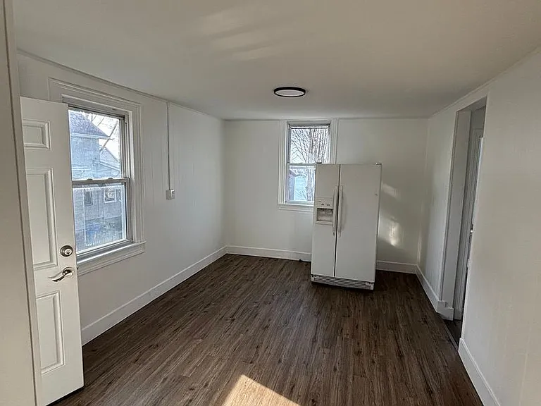 882 Quinnipiac Ave — Photo 8