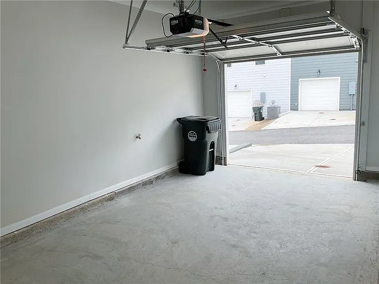495 Crown Dr — Photo 19