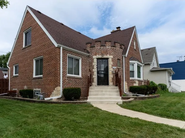 12424 Maple Ave, Blue Island, IL 60406